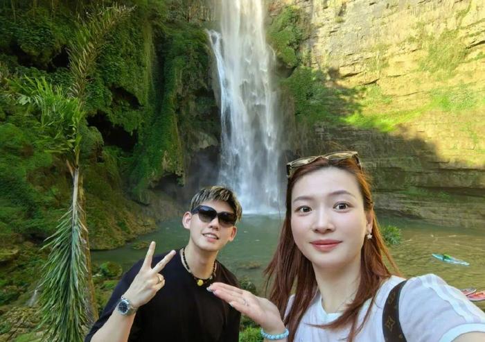 奥运名将多面人生：甜蜜新婚 从商当院长身份不设限