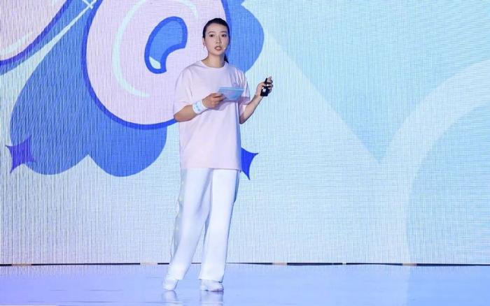 奥运名将多面人生：甜蜜新婚 从商当院长身份不设限