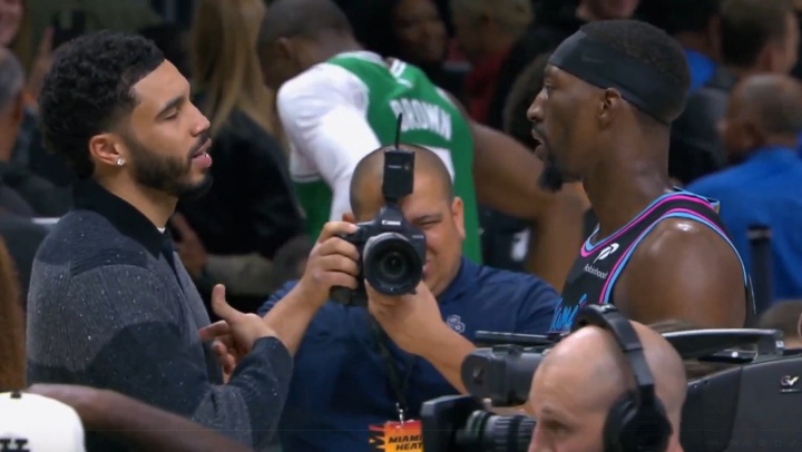 华体会官网下载-就爱挑衅兄弟！塔图姆“嘲笑”阿德巴约：我没打 你都输！