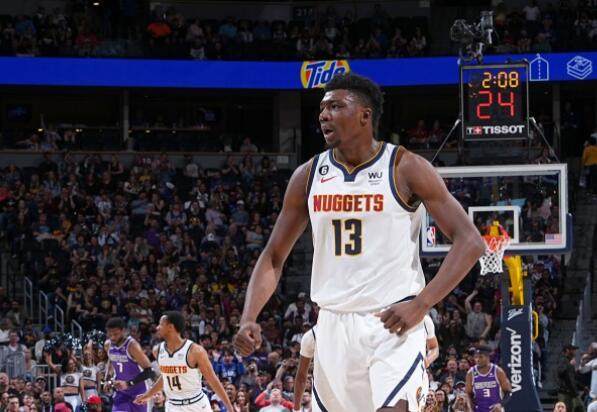 华体会官网下载-命运反转！浓眉替身离开湖人或躺冠 首发场均14+8